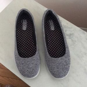 Skechers Gostep slip ons